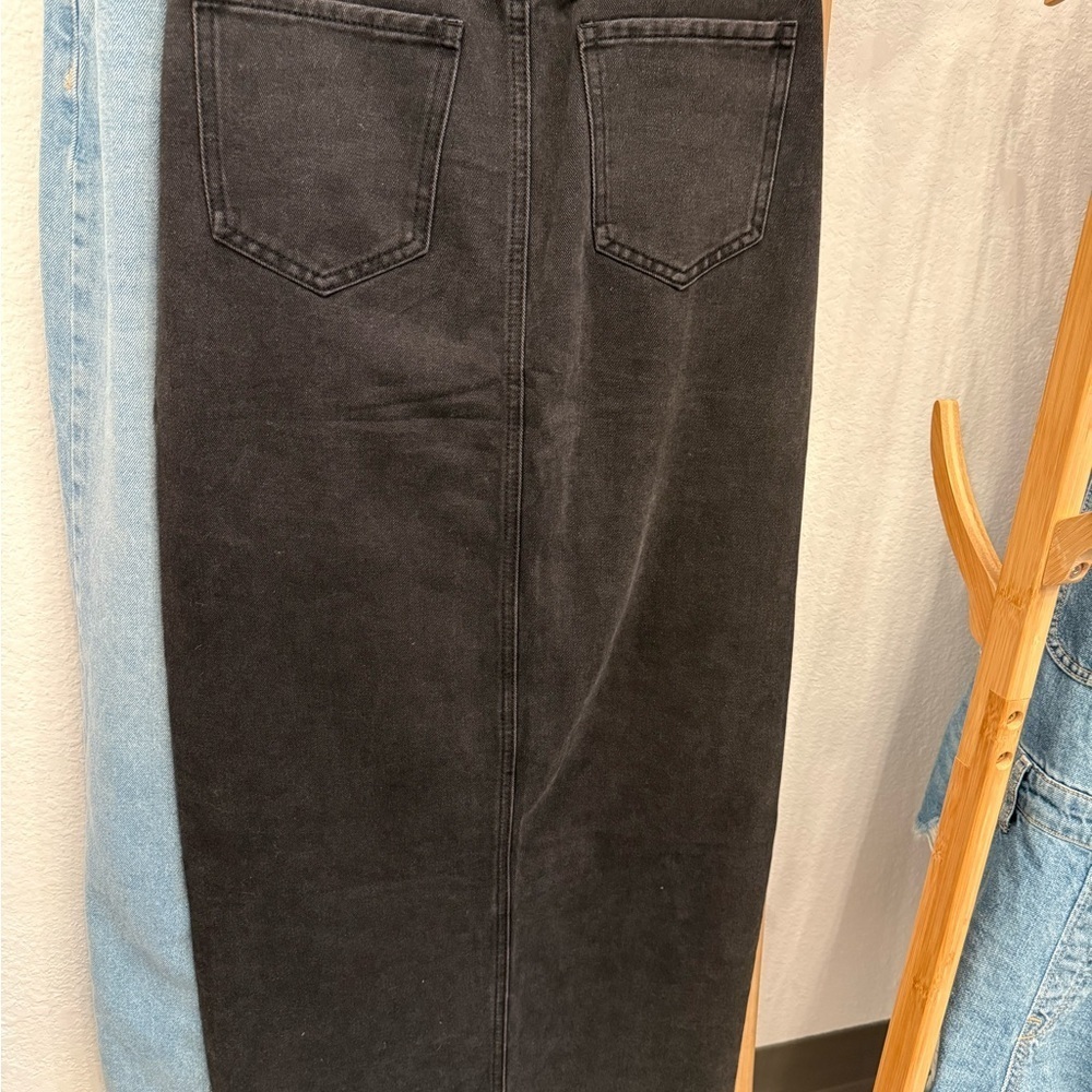 Black Denim Maxi Skirt with Front Slit - Picture 4 of 6